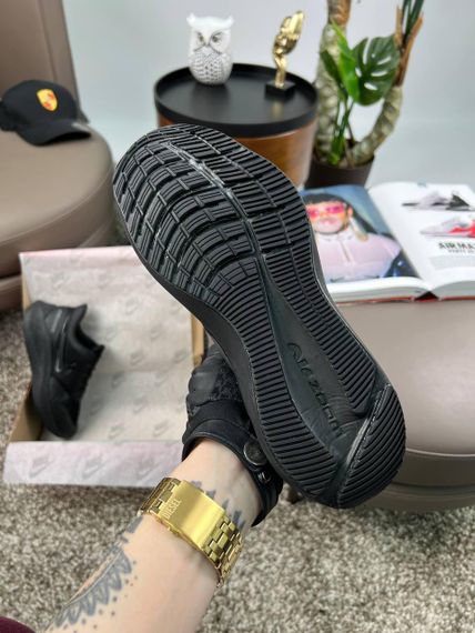 Мужские кроссовки Air Zoom Winflo 8 Shield All Black Space весна / літо / осінь A3644 | Зображення 6