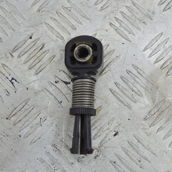 Фіксатор троса Skoda Octavia Fabia Superb Yeti наконечник шток Шкода Октавія Фабія Суперб Єті 1J0711761B