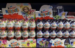 Kinder Surprise (Kinder Меглепетес) 20 г – шоколадне яйце з іграшкою | Star Wars / Для дівчаток | Оригінал
