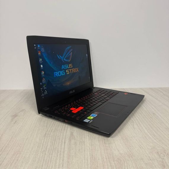 Игровой ноутбук Б-класс Asus ROG Strix GL502VM / 15.6" (1920x1080) IPS / Intel Core i7-7700HQ (4 (8) ядра по 2.8 - 3.8 GHz) / 16 GB DDR4 / 256 GB SSD / nVidia GeForce GTX 1060, 3 GB GDDR5, 192-bit / WebCam б/у | Зображення 4
