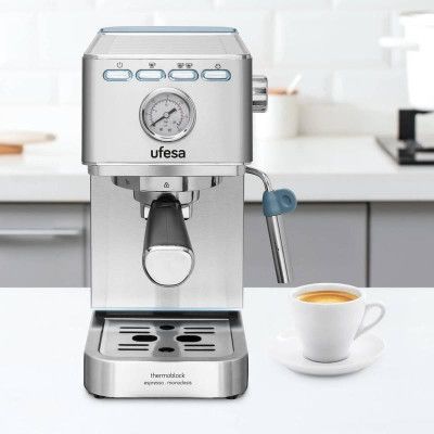 Рожковая кофеварка эспрессо Ufesa CE8030 (71705063)