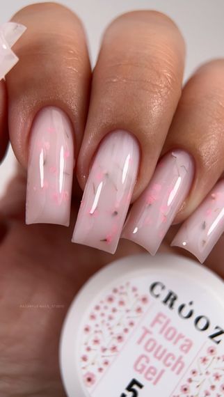 Гель для наращивания ногтей Crooz Flora Touch Gel 05 (с сухоцветами) 15мл | Зображення 1