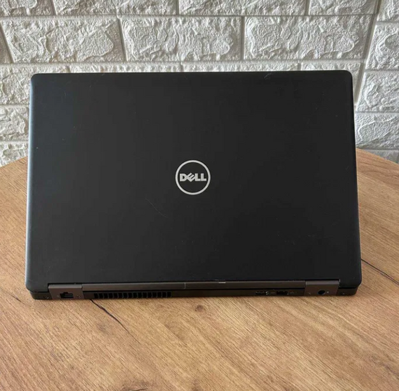 Ноутбук Dell Latitude 5580 HD i7 7600U 8GB HDD 500GB Nvidia 930MX Б/В | Зображення 5