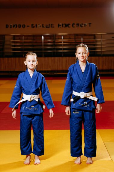 Синє дитяче кімоно для дівчаток, грепплінг, TM BUDOGI, зріст 140 см, щільність 350 гр/м.кв.