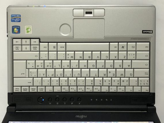 Ноутбук Б-класс Fujitsu LifeBook S751 / 14" (1366x768) TN / Intel Core i5-2520M (2 (4) ядра по 2.5 - 3.2 GHz) / 4 GB DDR3 / 320 GB HDD / Intel HD Graphics 3000 / WebCam / DVD-ROM б/у | Зображення 7