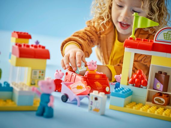 Конструктор LEGO DUPLO Peppa Pig Супермаркет Пеппы 10434 | Зображення 3