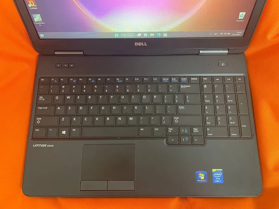 Игровой ноутбук Dell E5540 15.6" HD | Intel i7 | 8GB | 240GB | Nvidia GT 720M | Зображення 3
