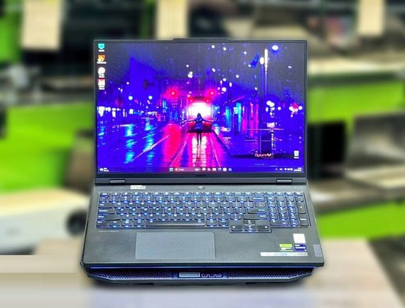 Игровой ноутбук Б-класс Lenovo Legion Pro 7 16IRX8H / 16" (2560x1600) IPS / Intel Core i9-13900HX (24 (32) ядра по 3.9 - 5.4 GHz) / 16 GB DDR5 / 1000 GB SSD M.2 / nVidia GeForce RTX 4080, 12 GB GDDR6, 192-bit / WebCam / Win 11 Pro б/у | Зображення 1