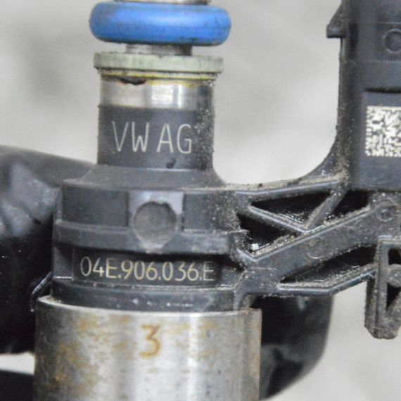 Форсунка 1.2 / 1.4 Skoda Fabia Octavia Superb 2012-2024 Форсунка Шкода Фабія Октавія Суперб 04E906036E | Зображення 2