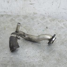 Патрубок системы охлаждения 3.0 N52 BMW E60 E61 E63 E64 E90 E91 2003-2015 Шланг радиатора БМВ е60 11537516414