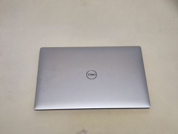 Мобільна робоча станція Dell XPS 15 9550 / 15.6" (1920x1080) IPS / Intel Core i5-6300HQ (4 ядра по 2.3 - 3.2 GHz) / 12 GB DDR4 / 256 GB SSD / nVidia GeForce GTX 960M, 2 GB GDDR5, 128-bit / WebCam б/в | Зображення 4