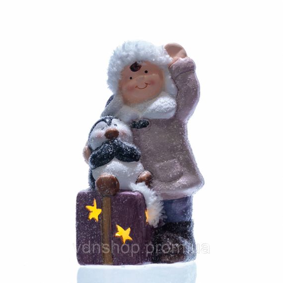 Новорічна фігурка з підсвіткою Дівчинка з пінгвіном із фарфору 9×10×19 (см) новорічний декор для дому, квартири на подарунок | Зображення 3