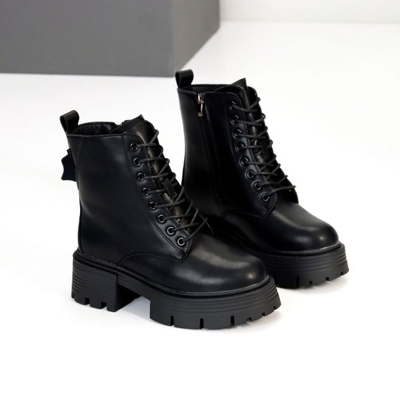 Чорні зимові шкіряні черевики берці на тракторній підошві | Зображення 1