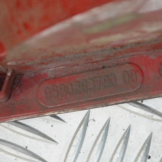 Ліхтар задній лівий Citroen C2 2003-2009 Фара стоп задня ліва Сітроен ц2 9680283780 | Зображення 2