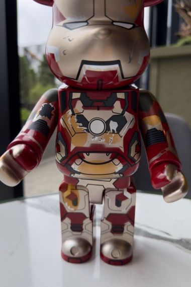Bearbrick Marvel Iron Man  дизайнерська статуетка ведмідь Беарбрік 28 см mb033 червона | Зображення 2