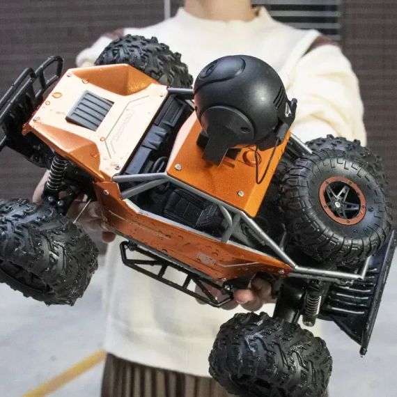 Машина на радиоуправлении (2 цвета, аккум., USB, пульт 2.4 GHZ, до 30 км\ч, HD камера, Wi-Fi) LH-C 039 W-1