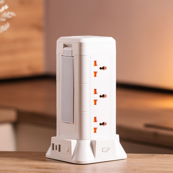 Мережевий фільтр подовжувач 4.8 м з лампою на 9 універсальних розеток з 2 USB, 1 Type-C, бездротова зарядка HP-5-7MF | Зображення 1