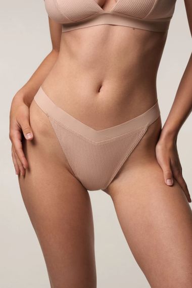 Трусики стрінги Luna Sonya L5175S Бежеві M
