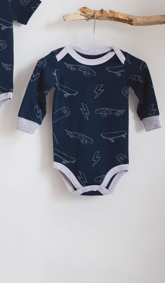 Боді стрейч кулир довгий рукав принт Скейт від 1 міс до 2-х років 74