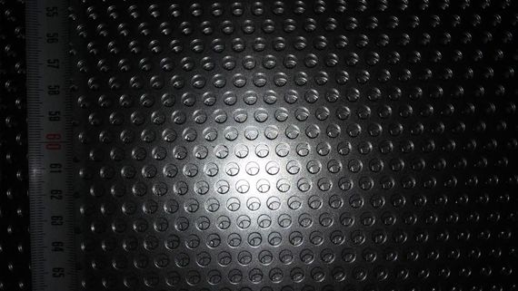 Аркуш перфорований 1,5х1000х2000 мм Rv4-5 з чорної сталі