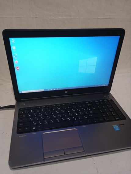 Ноутбук Б-класс HP ProBook 650 G1 / 15.6" (1920x1080) TN / Intel Core i5-4200M (2 (4) ядра по 2.5 - 3.1 GHz) / 8 GB DDR3 / 500 GB HDD / Intel HD Graphics 4600 / WebCam / АКБ не держит б/у | Зображення 1