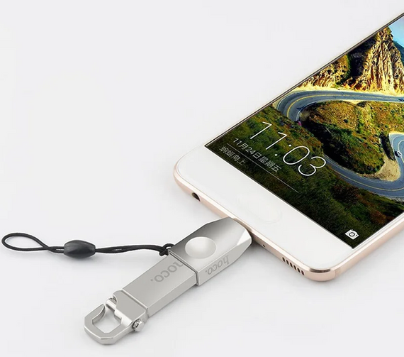 Адаптер Hoco UA9 OTG перехідник USB 3.0 Type - C to USB - Silver | Зображення 3
