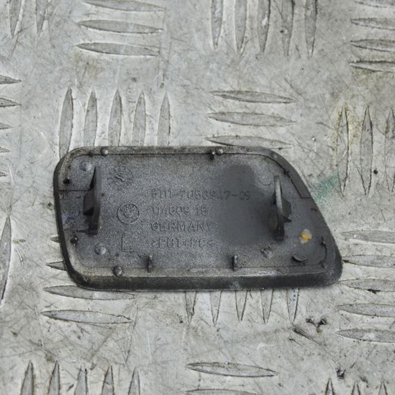 Заглушка омивача фар бампера ліва BMW 5 E60 E61 2003-2010 Кришка форсунки омивача фар БМВ 51117056947 | Зображення 1