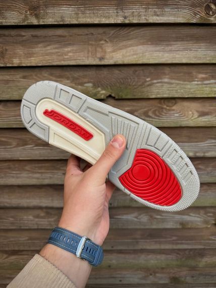 Кросівки Nike Air Jordan Legacy 312 Low (світло сірі) | Зображення 2
