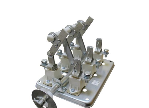 Выключатель-разъединитель РБ-2П 250А рукоятка правая Ny95506143 | Зображення 1